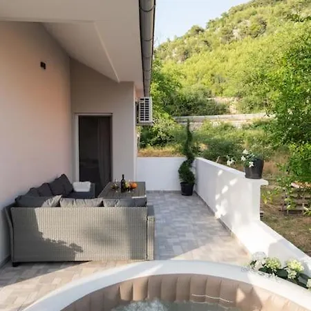 Kuca Za Odmor Lyra * Skradin