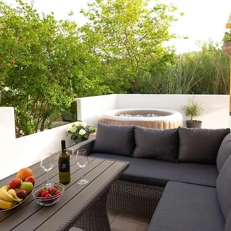 Kuca Za Odmor Lyra Вилла